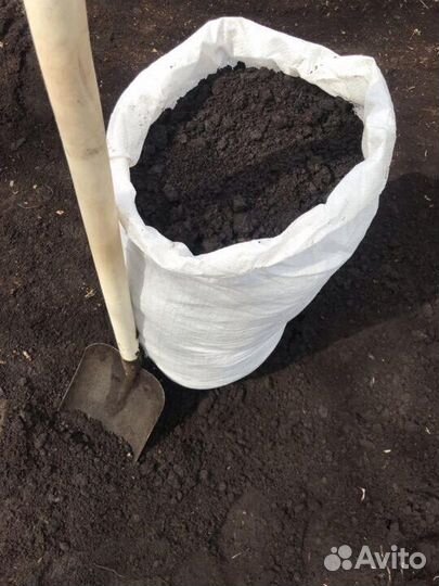 Плодородная земля в мешках