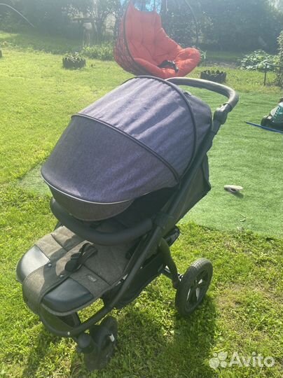 Коляска прогулочная bubago Cross