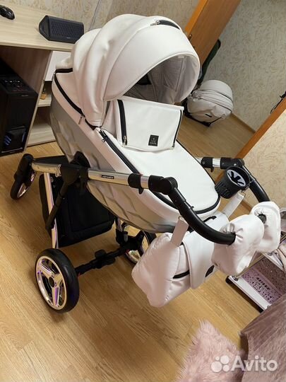 Коляска adamex chantal 2в 1