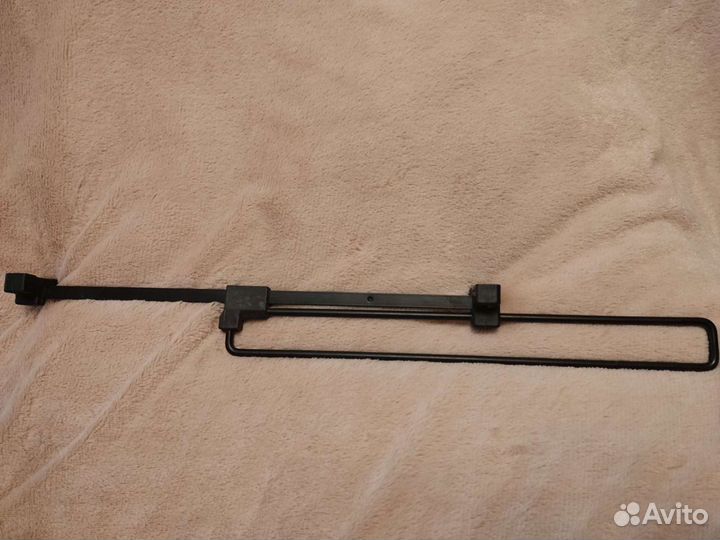 Вешалка выдвижная