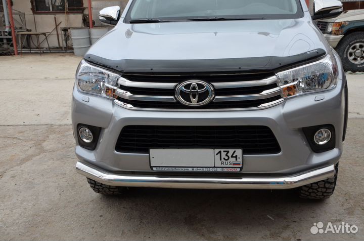 Toyota Hilux 2015 Защита переднего бампера