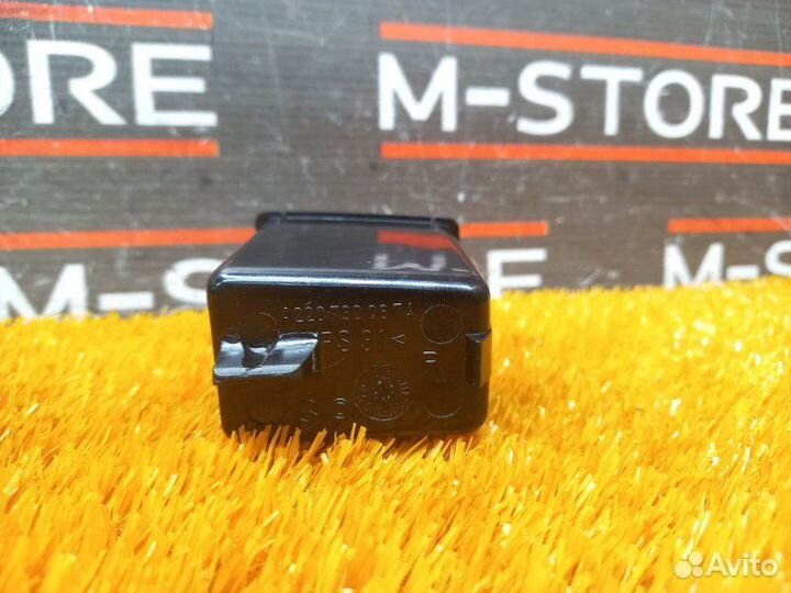 Пепельница задняя правая Mercedes-Benz S-Class