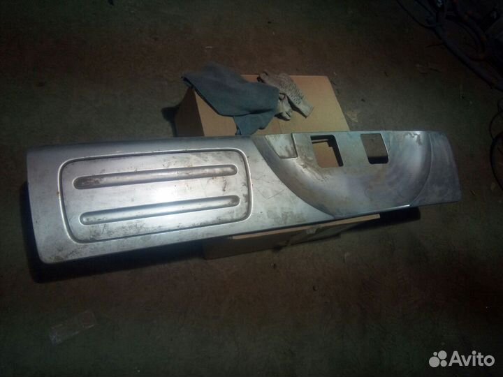 Хонда CRV-2 накладка крышки багажника