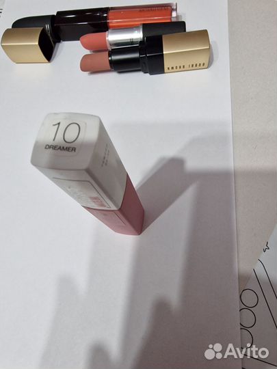 Помады нюдовые