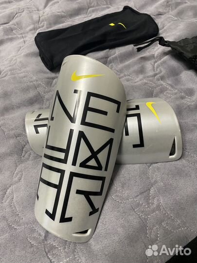 Щитки футбольные Nike Neymar Mercurial Lite