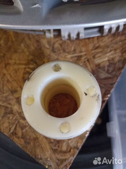 Правая втулка рулевой рейки на форд фокус на 2,3