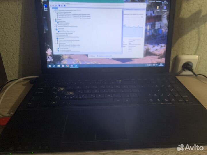Ноутбук asus