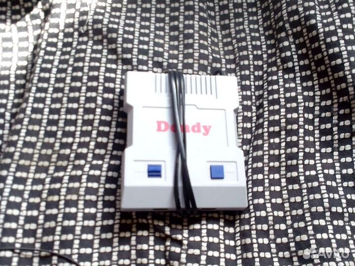 Игровая приставка dendy