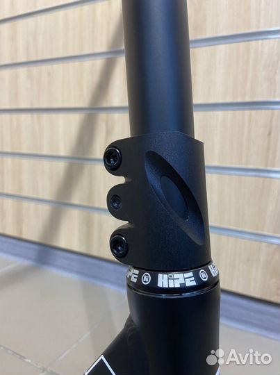 Самокат трюковой Hipe H8