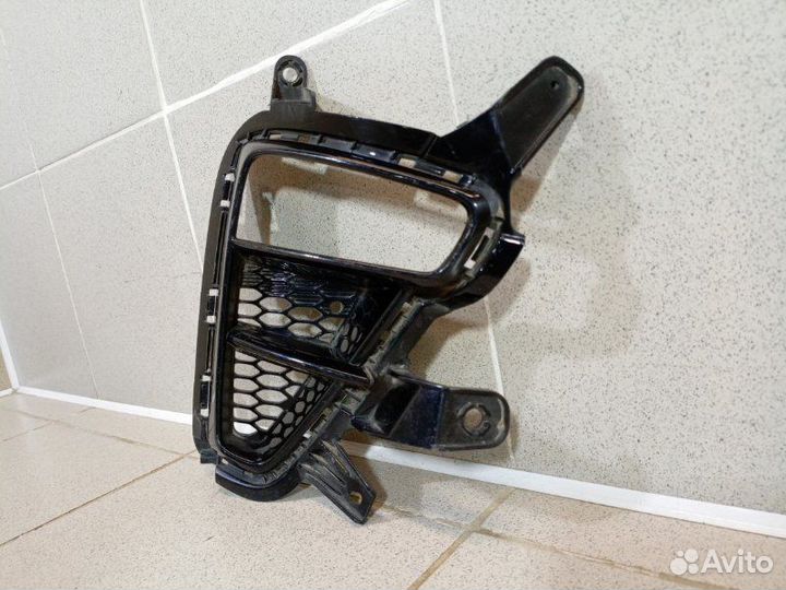 Рамка противотуманной фары правой Kia Ceed CD