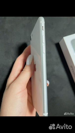 iPhone SE (2020), 64 ГБ