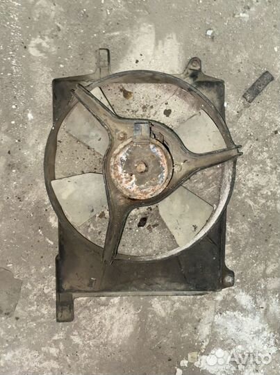 Вентилятор радиатора Peugeot 405