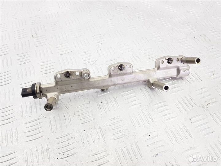 Топливная рампа BMW X7 G07 2020 8698787