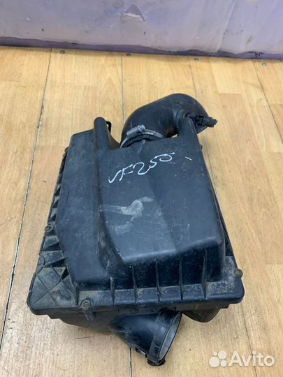 Корпус воздушного фильтра Opel Astra H Z18XER