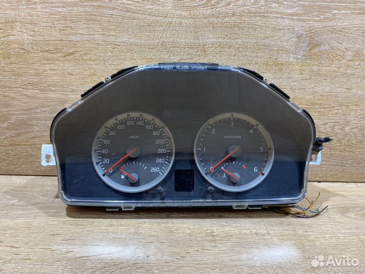 Панель приборов Volvo S40, V50 дизель 772105