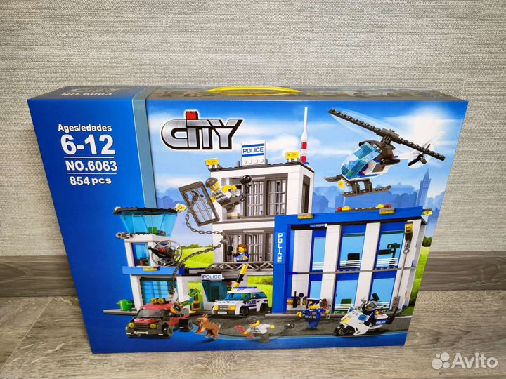 Конструктор 6063 Полицейский участок