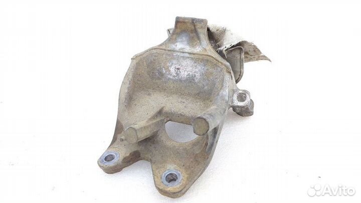 Кронштейн двигателя правый Audi Q7 4M crec 2016