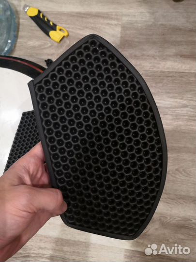 Подушки, стойки