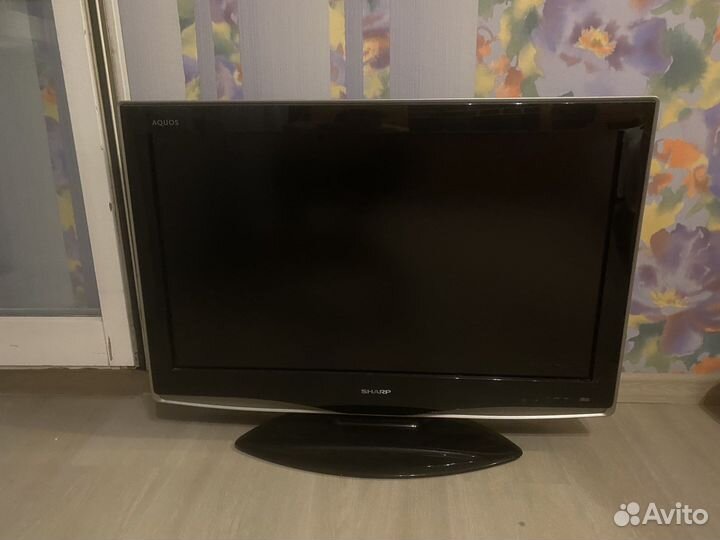 Телевизор Sharp aquos 32 дюйма