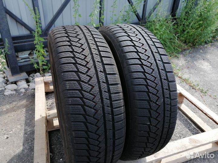 Continental ContiWinterContact TS 850P SUV 215/65 R16 99H