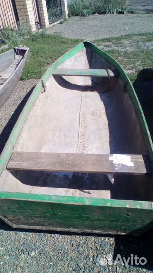 Деревянная лодка