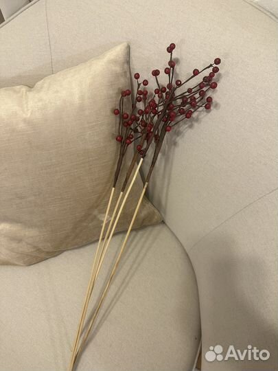 Ветка новогодняя ягоды