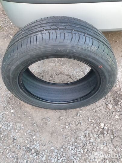 Nexen Classe Premiere 672 215/55 R17 94V
