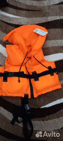 Спасательный жилет