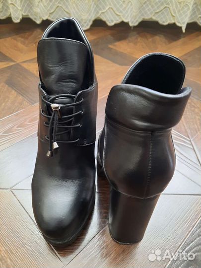 Ботинки женские