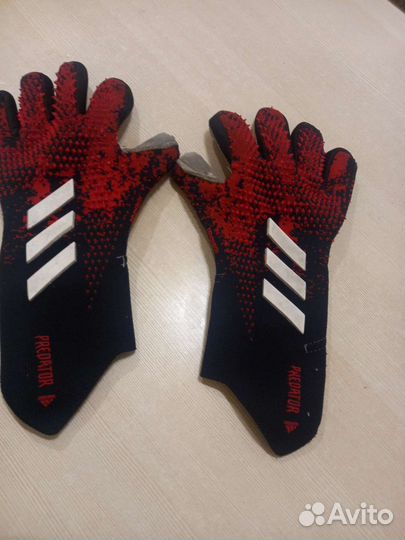 Футбольные перчатки adidas predator ориг 7 размер