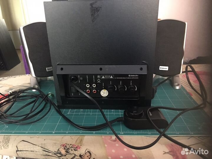 Субауфер колонки и регуоятор звука