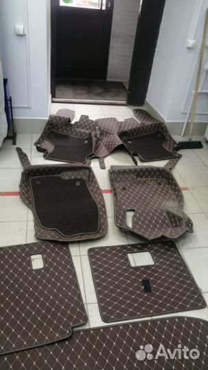 Комплект пола и ковриков для Мазда сх 9. 2020года