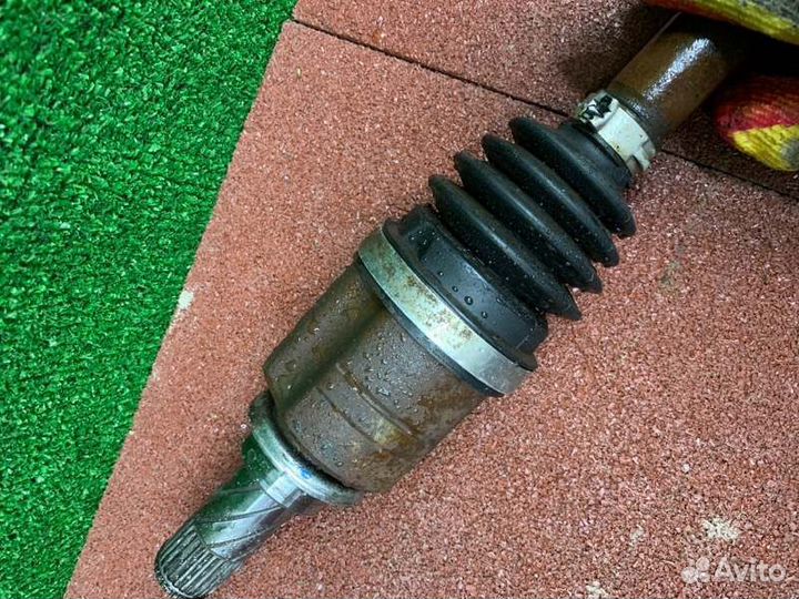 Привод полуось переднего правого колеса Renault