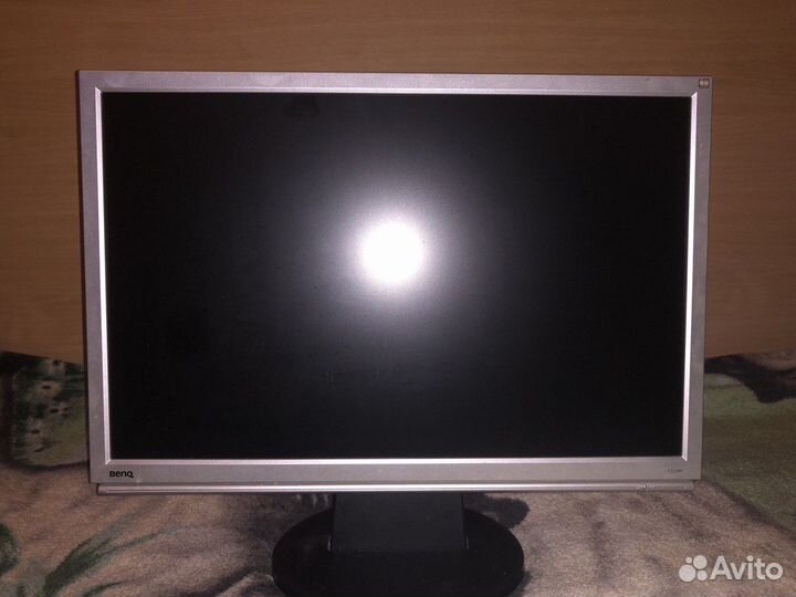 Монитор BenQ T221W