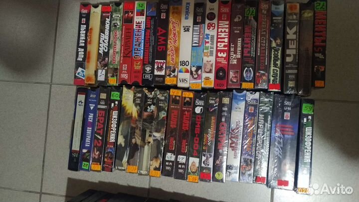 Видео кассеты и диски