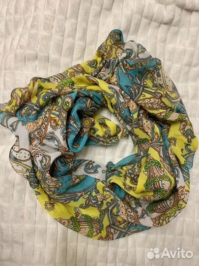 Женские шарфы разноцветные