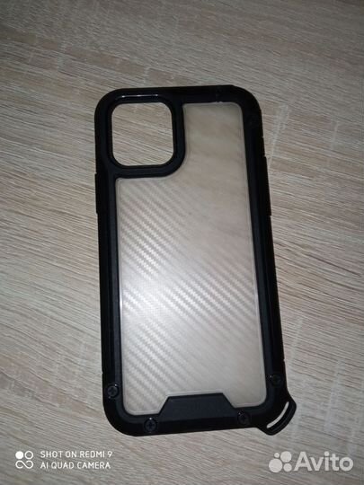 Чехол на iPhone