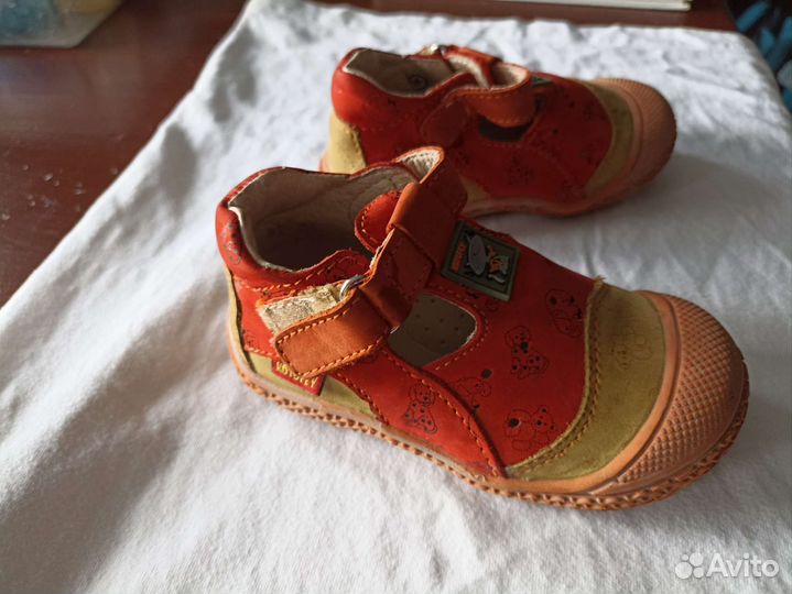 Детская обувь