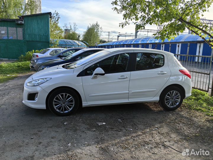 Peugeot 308 1.6 AT, 2012, 103 000 км