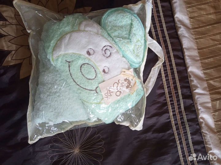 Халат, полотенце, тапочки