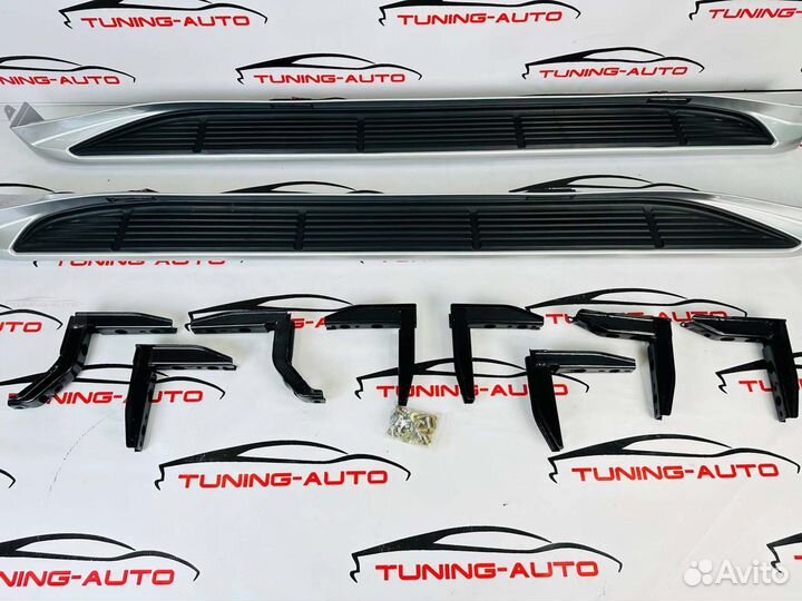 Подножки Toyota Land Cruiser 100 с подсветкой P685