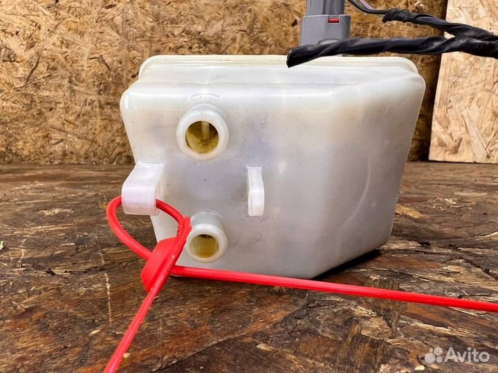 Бачок тормозной жидкости Jaguar XK XF XJ F-Type