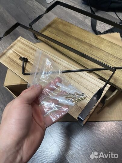 Полка настенная деревянная