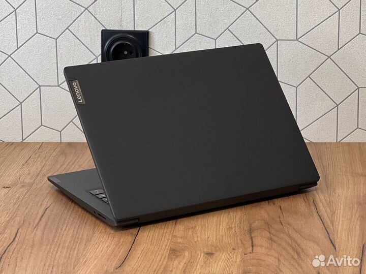 Мощный Lenovo 2021 N5030/ SSD256/ Full HD/ DDR4