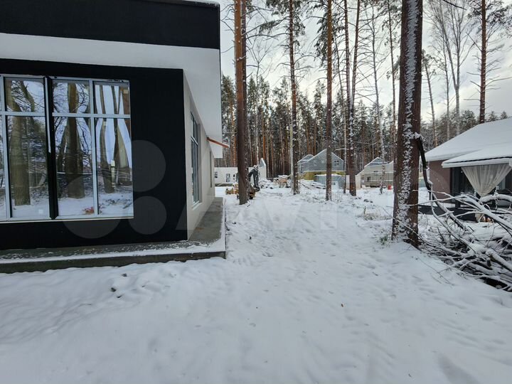 Дом 144 м² на участке 8 сот.