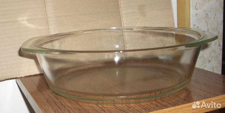 Кастрюля стеклянная большого диаметра без крышки