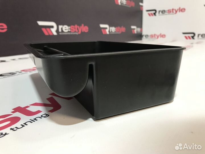 Органайзер в подлокотник Nissan Patrol 62 Nismo