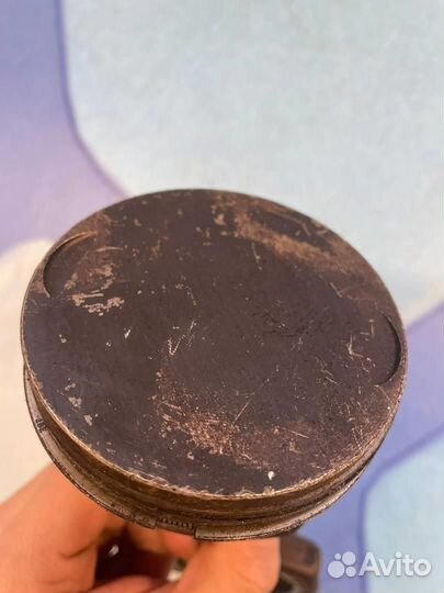 Поршень в сборе с шатуном 078107065AF