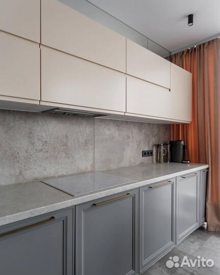 Кухня у окна под ключ