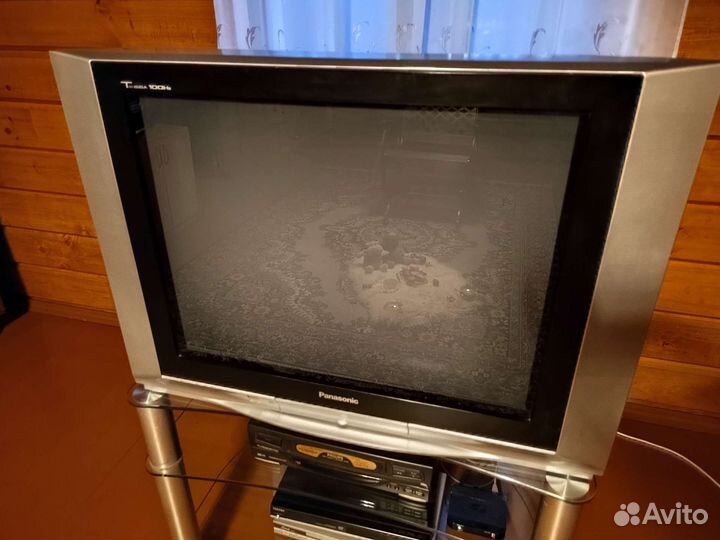 Телевизор Panasonic Tau giga